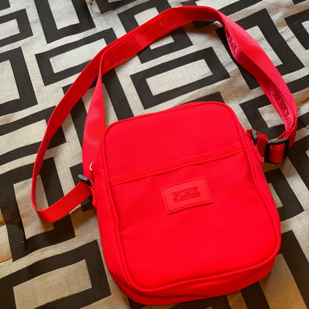 VS PINK CROSSBODY